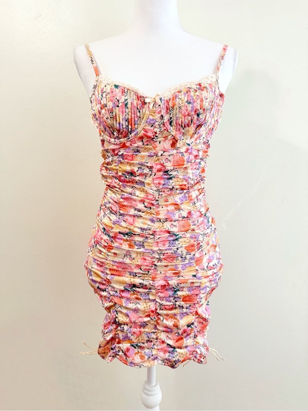 FOR LOVE AND LEMONS YELLOW PINK FLORAL PRINT GARDENIA RUCHED MINI DRESS